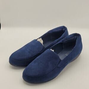 Classique blue suede loafer women's size 8.5